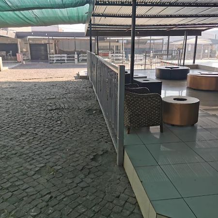 Ebony Guest House Pretoria-Noord Eksteriør billede